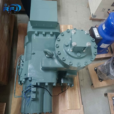 Hitachi 130ASCCW-Z Kompresor śrubowy - wydajne i niezawodne rozwiązanie chłodzące